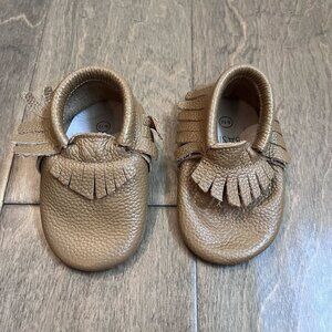 Babe Basics Girl’s Brown Moccasins Size 6-12M
